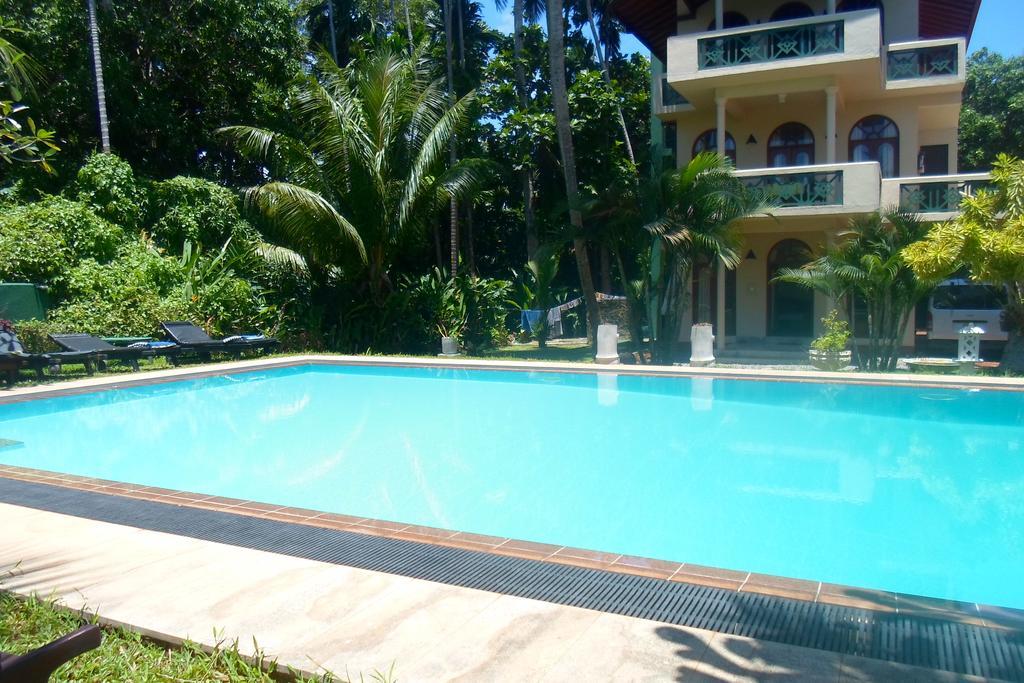 Shangri-lanka Guest house Bentota